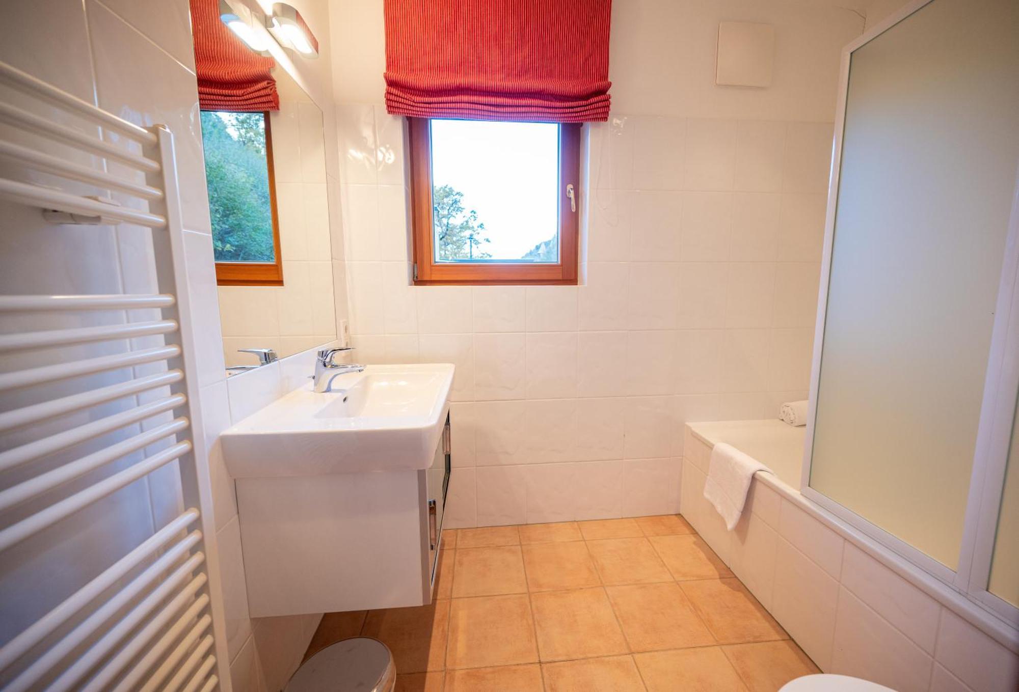 Finest Lakeside Villa Zell Am See By All In One Apartments Erlberg Extérieur photo